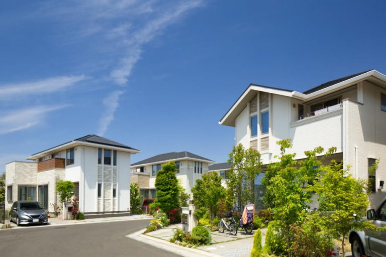 おしゃれな外観の家