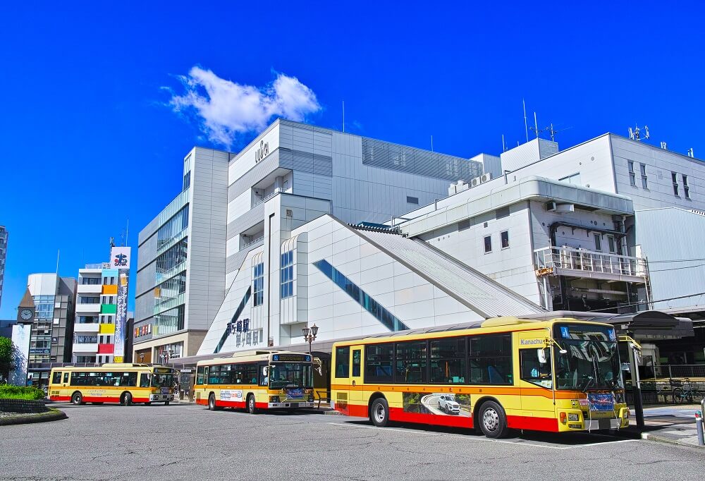 青い空とターミナル