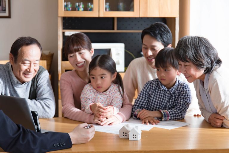 親名義の土地は「相続」か「生前贈与」どちらが得?親の土地に家を建てるポイント【不動産鑑定士が解説】