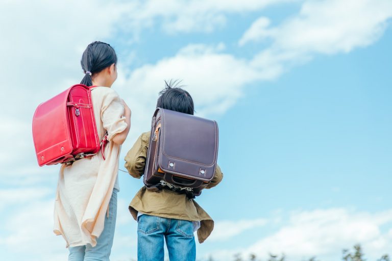 転校手続きはいつまでにやるべき?ベストなタイミングと正しい順序を解説 公立小学校・中学校の転校手続き